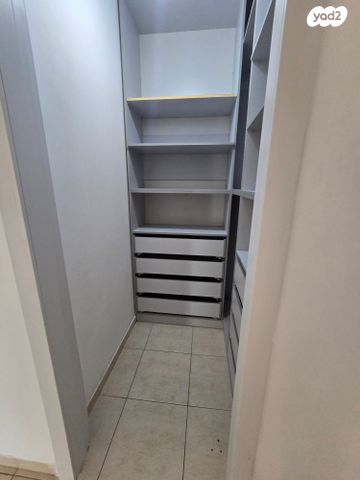 דירה, מגידו, אשקלון