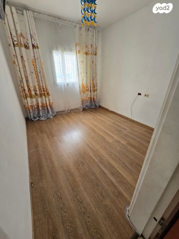 דירה, מגידו, אשקלון