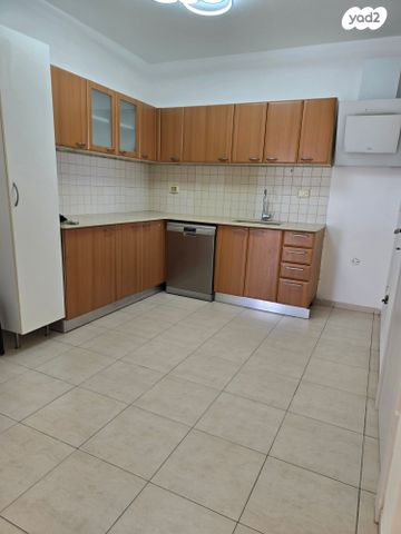 דירה, מגידו, אשקלון