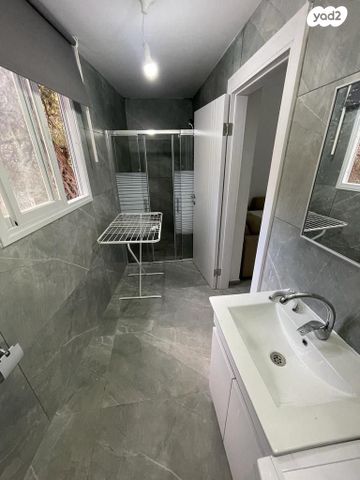 דירה, יוסף, הדר מרכז, חיפה