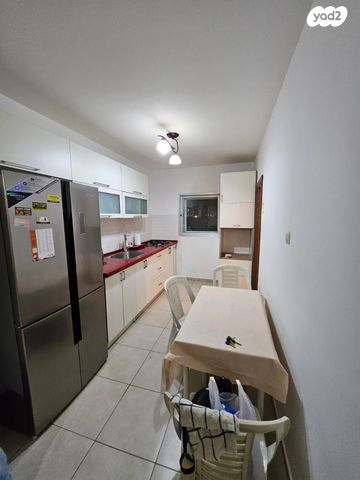 דירה, הר מירון, קרית גת