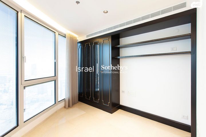 דירה, גרציאני יצחק, גני שרונה, קרית הממשלה, תל אביב יפו