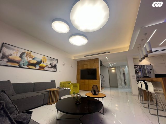 דו משפחתי, מזכרת בתיה