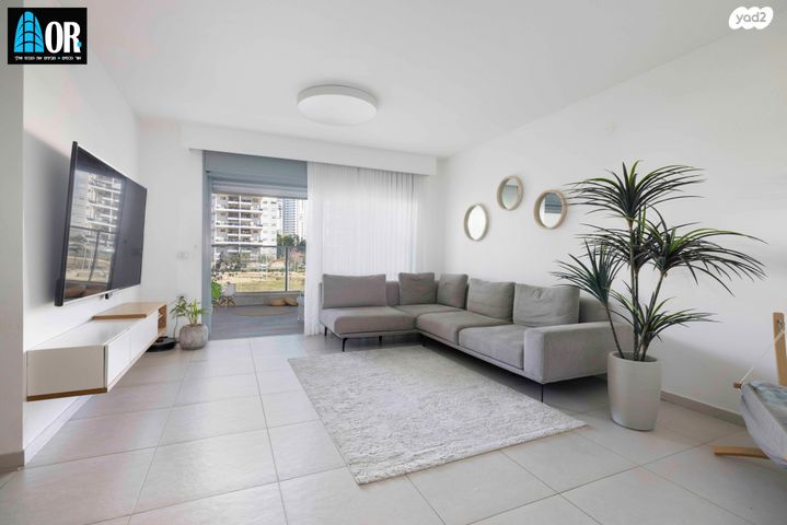 דירה, טופז, באר יעקב