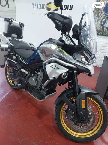 CF MOTO 800MT