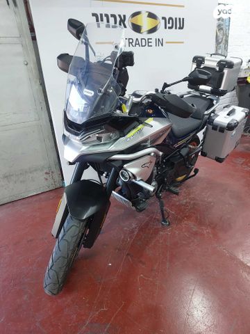 CF MOTO 800MT