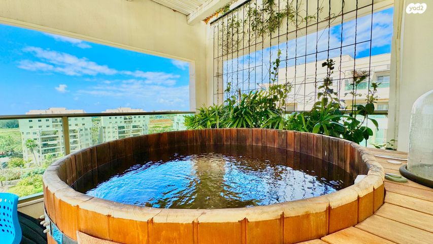 גג/ פנטהאוז, אזורי חן, גימל החדשה, תל אביב יפו