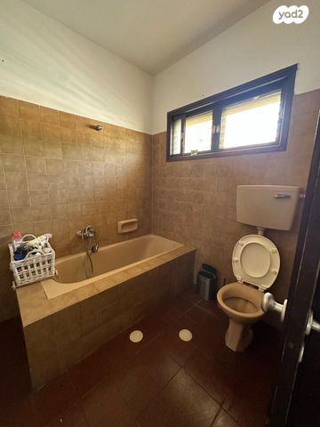 דירת גן, הרצליה