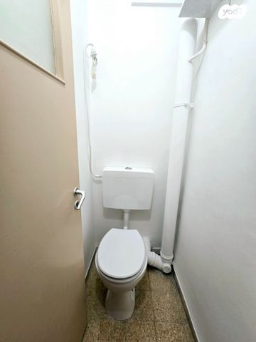 דירה, הרב קוק 27, שכונה ותיקה - מרכז העיר, מעלות תרשיחא