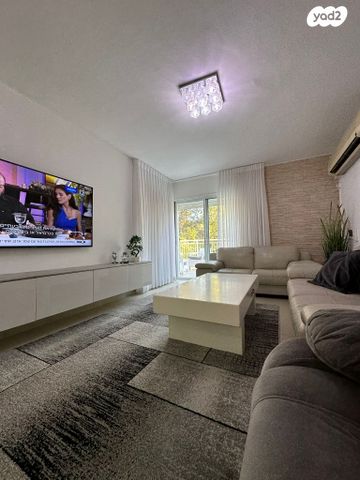 דירה, יוסף טרומפלדור 39, שיכון ב', קרית שמונה