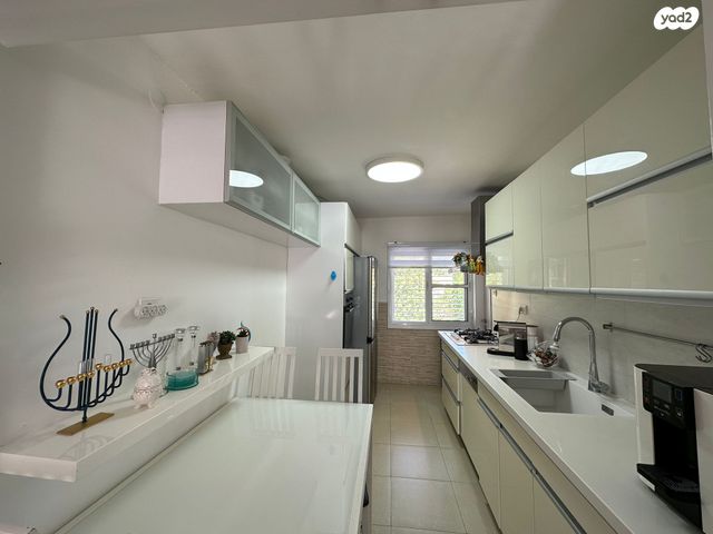 דירה, יוסף טרומפלדור 39, שיכון ב', קרית שמונה