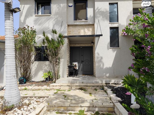 בית פרטי/ קוטג', מזכרת בתיה