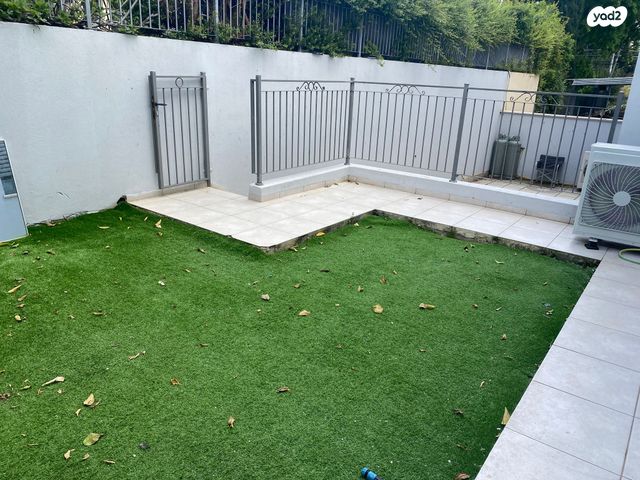 דו משפחתי, קרית טבעון