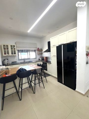 גג/ פנטהאוז, ז'בוטינסקי, נהריה