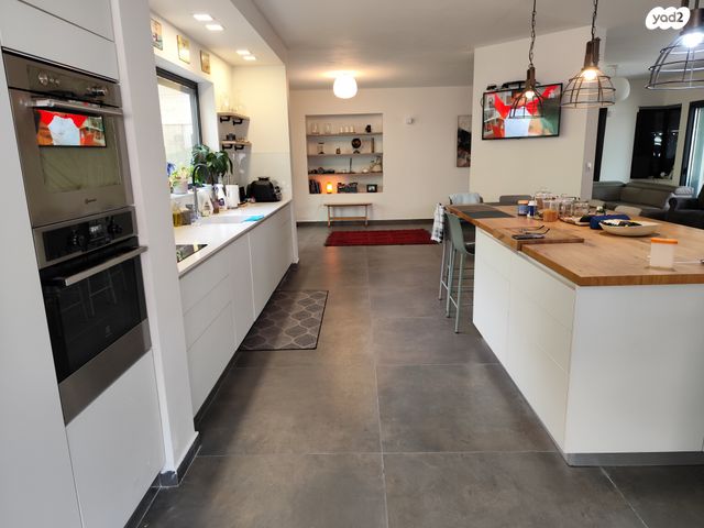 בית פרטי/ קוטג', מזכרת בתיה