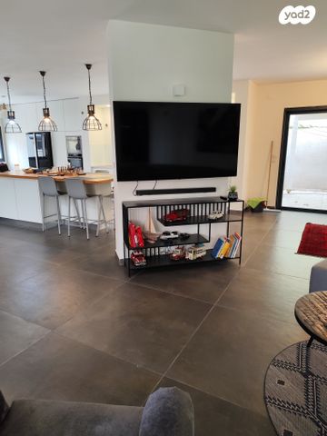 בית פרטי/ קוטג', מזכרת בתיה