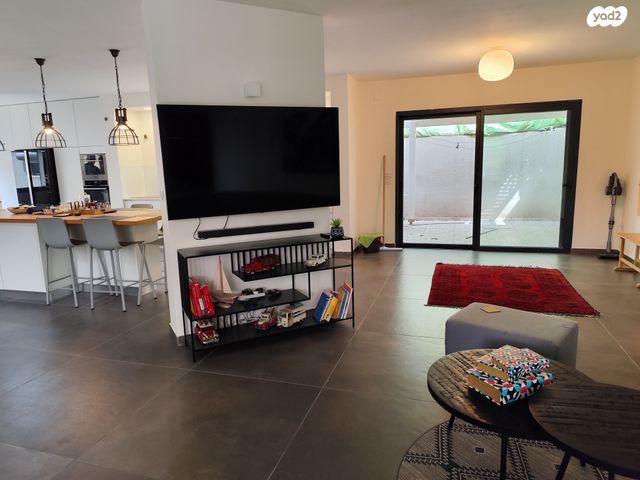 בית פרטי/ קוטג', מזכרת בתיה