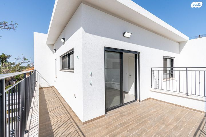 בית פרטי/ קוטג', פרדס חנה כרכור