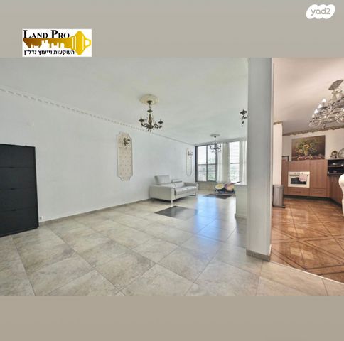 דירה, צבי הירשפלד, רמז, מערב ותיק, ראשון לציון