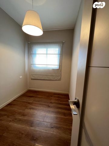 דירה, החקלאי 7, מגדיאל, הוד השרון