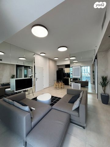 דירה, דרך מנחם בגין, מונטיפיורי, הרכבת, תל אביב יפו