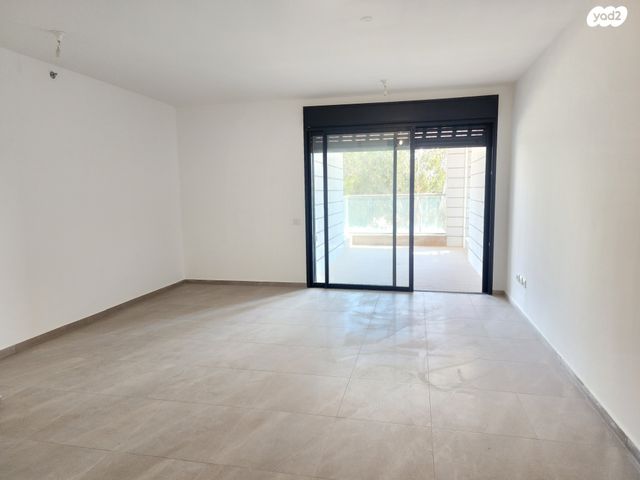 דירה, קרית קריניצי, רמת גן