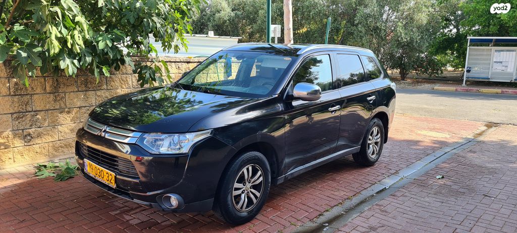 מיצובישי אאוטלנדר