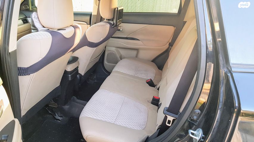 מיצובישי אאוטלנדר