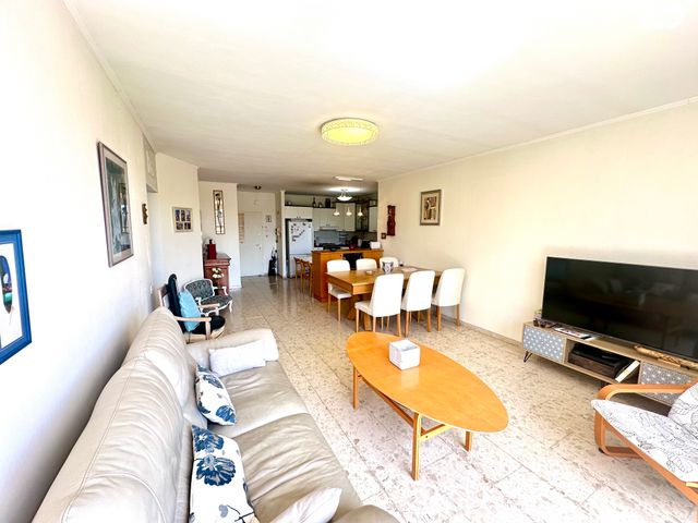 דירה, הרצליה הצעירה, הרצליה