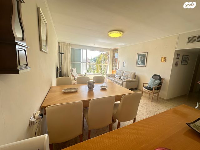 דירה, הרצליה הצעירה, הרצליה