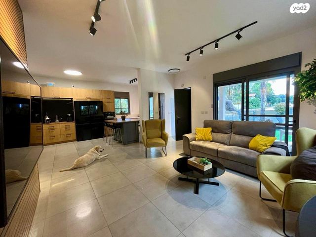 בית פרטי/ קוטג', סמטת הדגן 1, מרחביה מושב