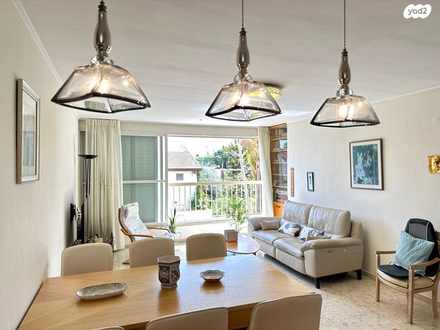 דירה, הרצליה הצעירה, הרצליה