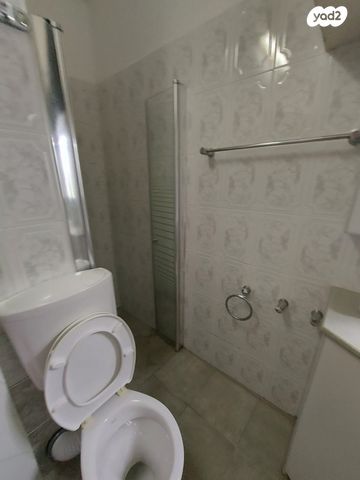 דו משפחתי, אופקים