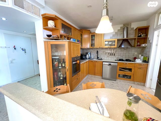 דירה, נווה אמירים, הרצליה