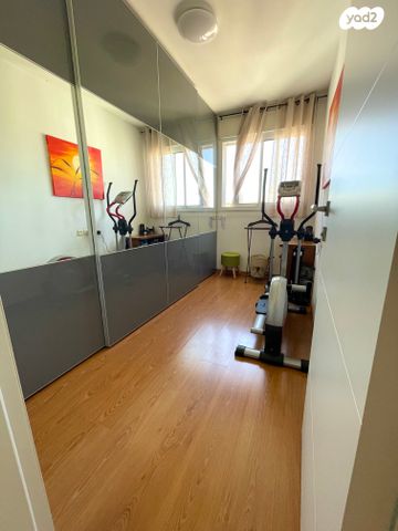 דירה, נווה אמירים, הרצליה