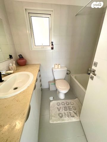 דירה, נווה אמירים, הרצליה