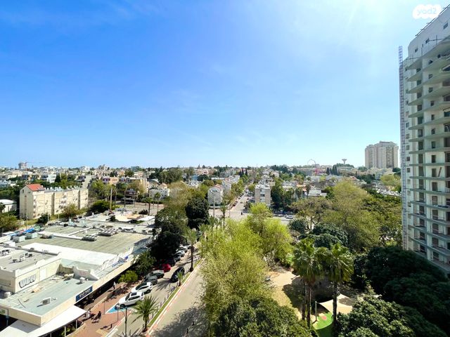 דירה, נווה אמירים, הרצליה