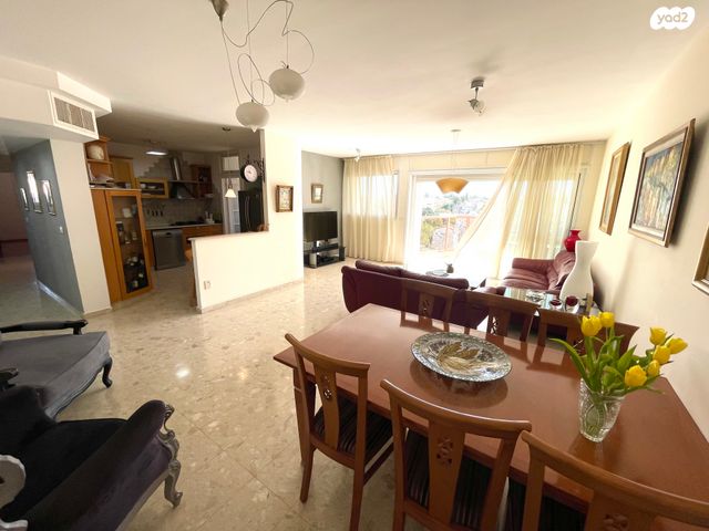 דירה, נווה אמירים, הרצליה