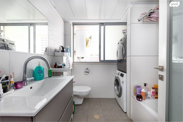 דירה, התורמוס, קרית ראשון, ראשון לציון