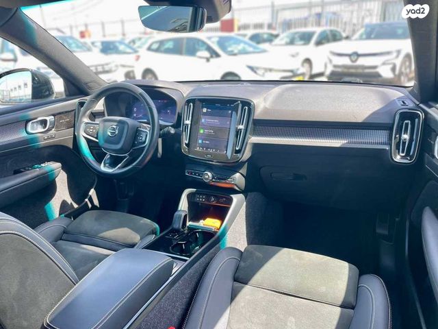וולוו XC40