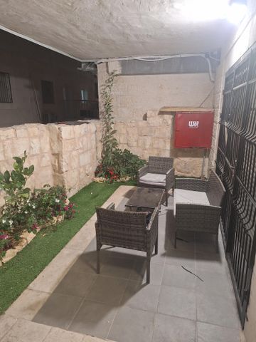 אוהב ישראל 34