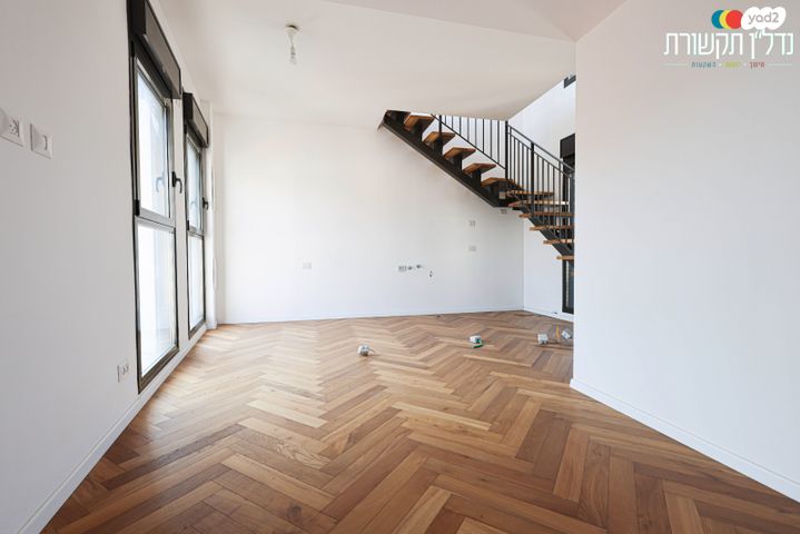 דופלקס, תל אביב יפו