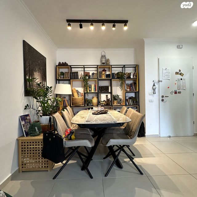 דירה, יהודה, ערד