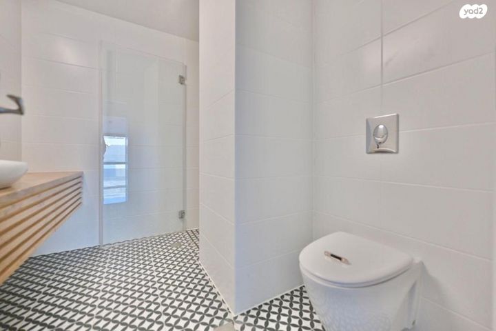 גג/ פנטהאוז, נעמי שמר, דרום חדש, פארק הים, בת ים