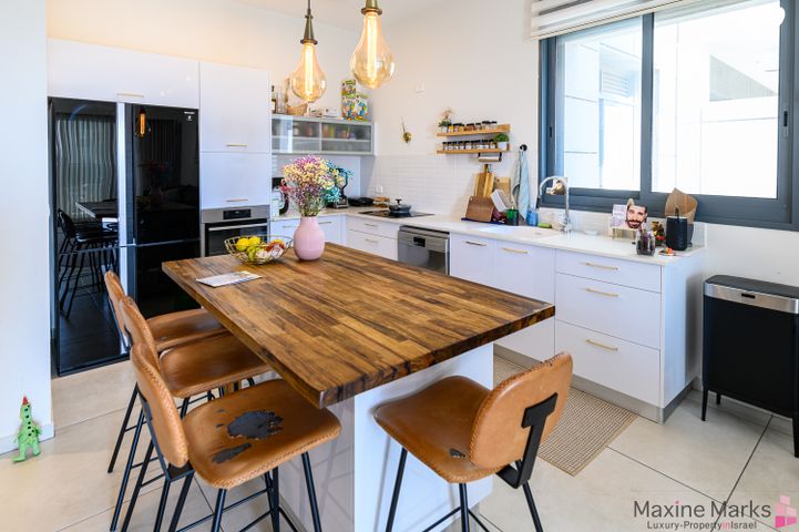 דירה, נתן יונתן, נתניה