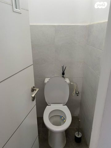 דירה, השומרון, פנחס ספיר, מגדל העמק