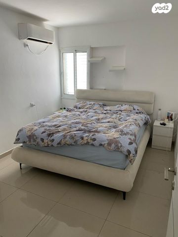 דירה, השומרון, פנחס ספיר, מגדל העמק