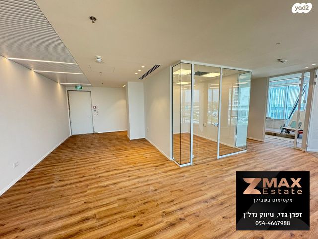 משרדים, לוחמי האש, קרית אונו