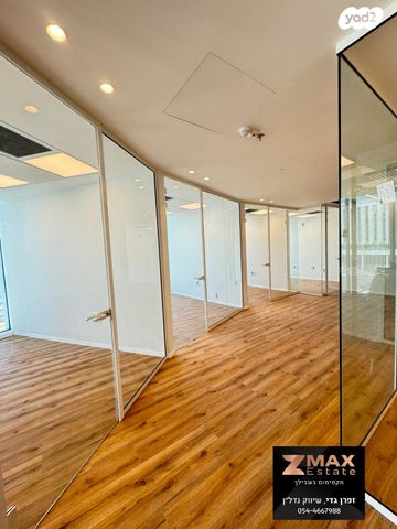 משרדים, לוחמי האש, קרית אונו