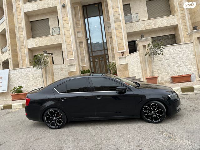 סקודה אוקטביה